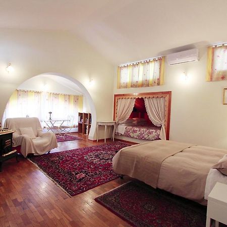 Tollo Villa Carol Appartamento E B&B מראה חיצוני תמונה