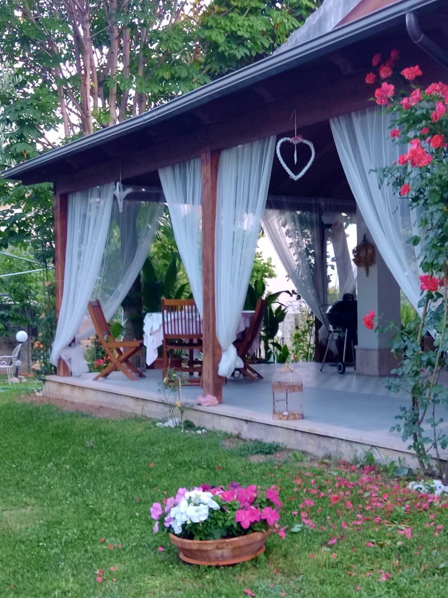 Tollo Villa Carol Appartamento E B&B מראה חיצוני תמונה
