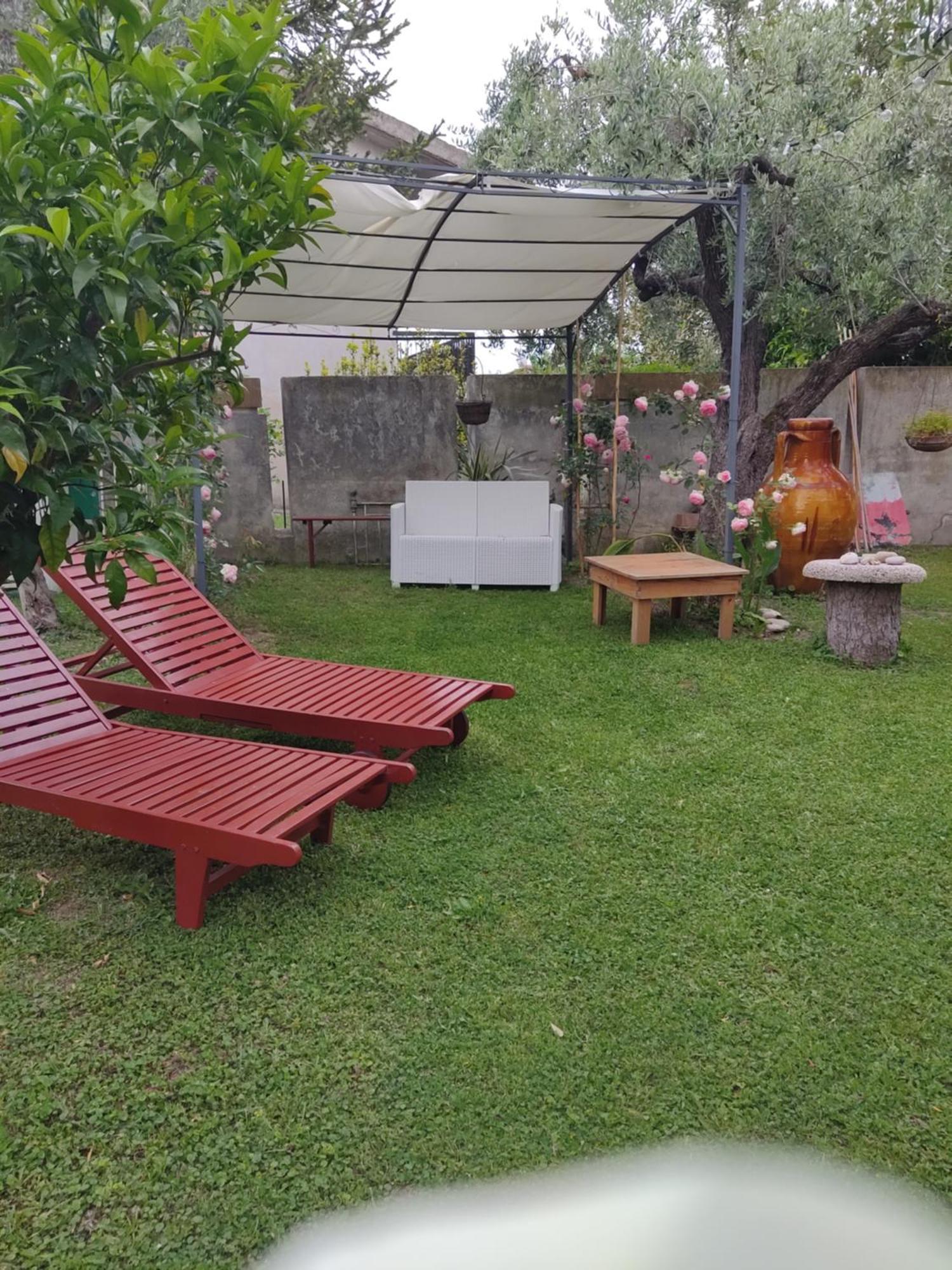 Tollo Villa Carol Appartamento E B&B מראה חיצוני תמונה