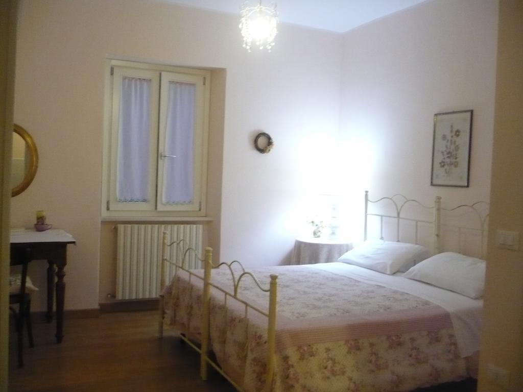 Tollo Villa Carol Appartamento E B&B מראה חיצוני תמונה