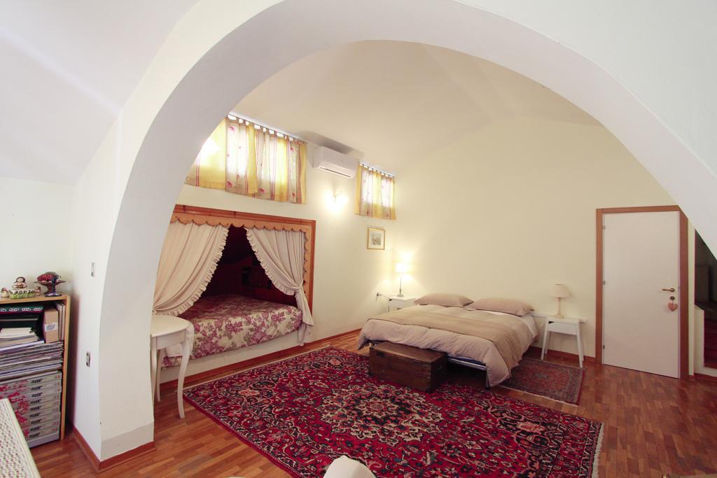 Tollo Villa Carol Appartamento E B&B מראה חיצוני תמונה
